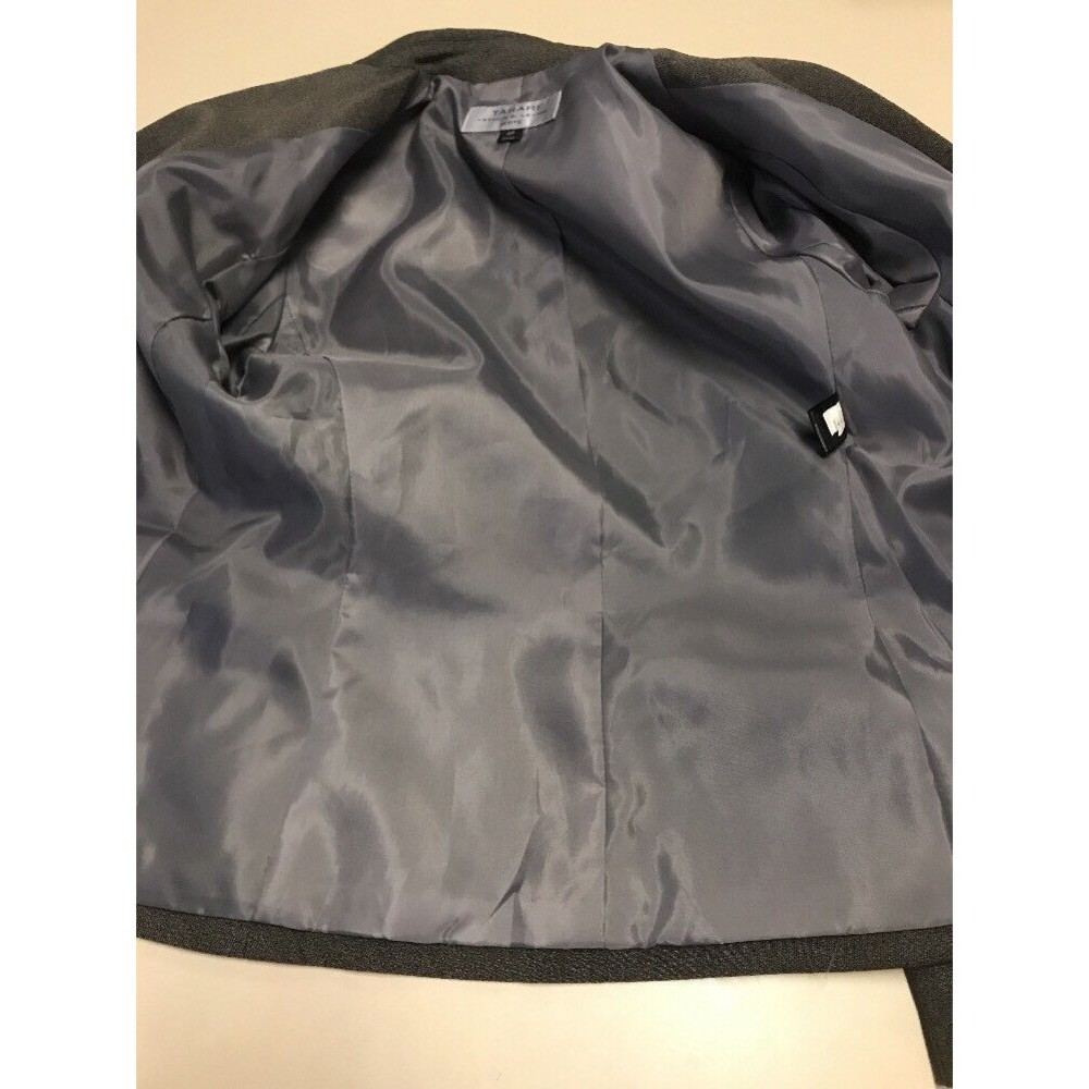 Tahari Nicholson Women's Blazer Gray Lined 3 Button Blazer Size 4P NWT - Picture 9 of 11